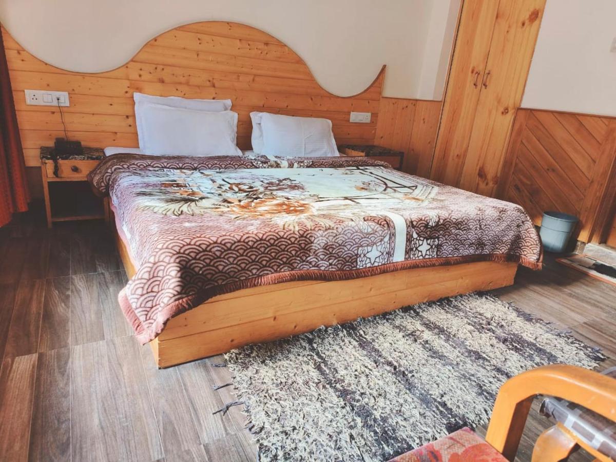 Hotel Hadimba Regency ! Free 4 Wheeler Parking ! Mountain View Rooms ! Near Mall Road Manali Exteriér fotografie