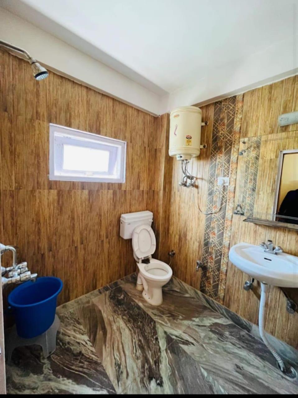 Hotel Hadimba Regency ! Free 4 Wheeler Parking ! Mountain View Rooms ! Near Mall Road Manali Exteriér fotografie